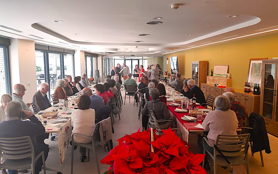 Comida navideña en Entrecantos 22/12/2025