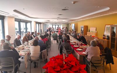 Comida navideña en Entrecantos 22/12/2025